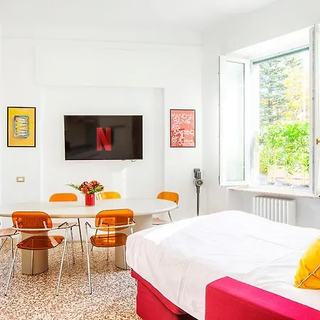 Spacious Near The Centre,sleeps 6 Daire