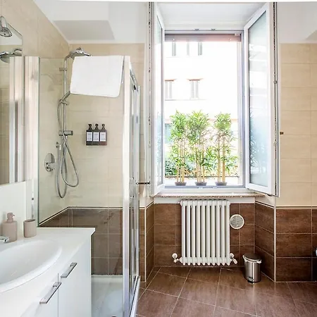 Spacious Near The Centre,sleeps 6 Appartement Lecco