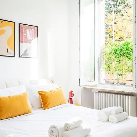 Spacious Near The Centre,sleeps 6 * Lecco