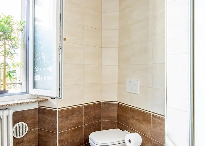 Apartment Spacious Near The Centre,sleeps 6